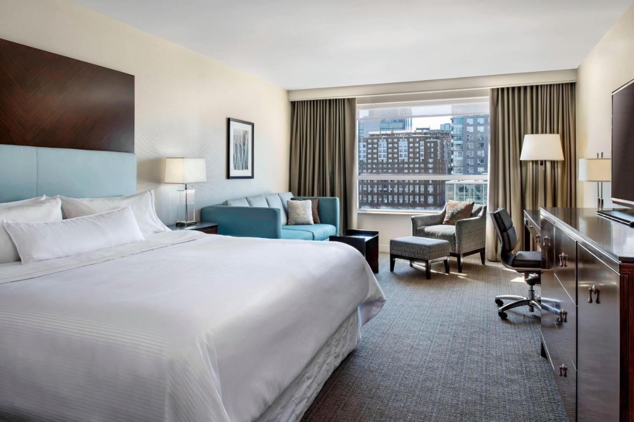Executive King Room Larger Guest room 1 King Sofa bed,1395485708:JPEG