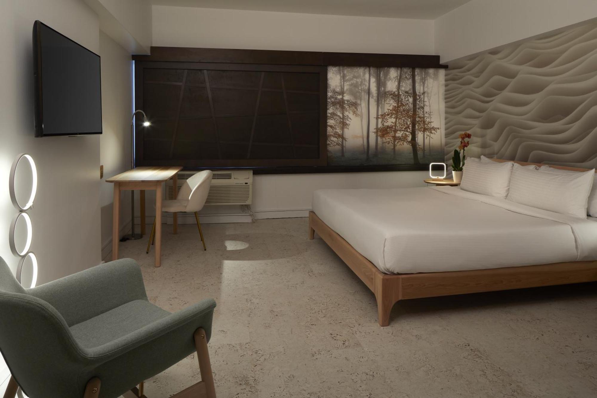 Signature King Room