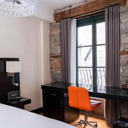 Le Petit Hotel Montreal-3