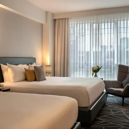 Hotel Le Crystal Montreal-3